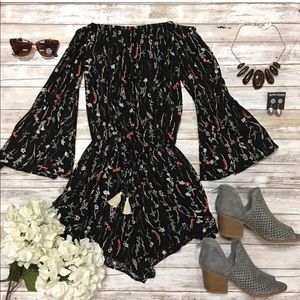 ❤️Black Sage Romper❤️
